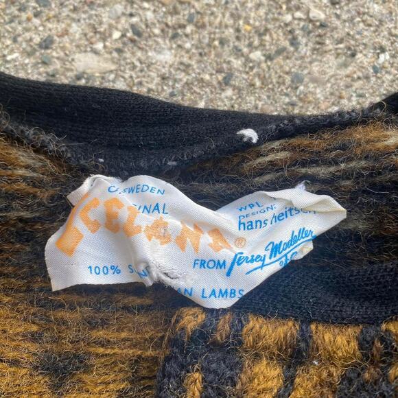 Vintage 60s Brown Iceland Hans Heitsch Lamb Wool Sweater - Picture 4 of 6